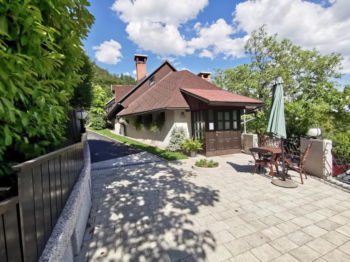 Apartmaji Mak Йесенице Екстериор снимка